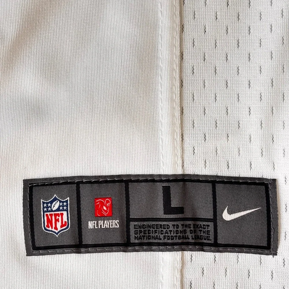 Nike new tags